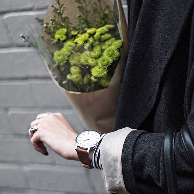 Weekend vibes with @barbasandzacari. Blogpost is now live! Use the code ALICEHONEY for 15% off your order of any watch /
